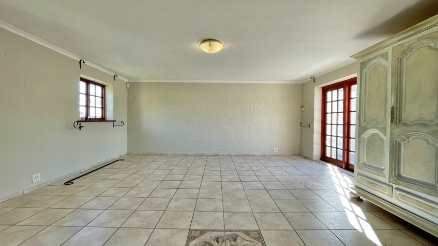 3 Bedroom Property for Sale in Dobson Western Cape